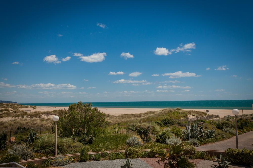 Hotel Les Dunes Marseillan  Buitenkant foto