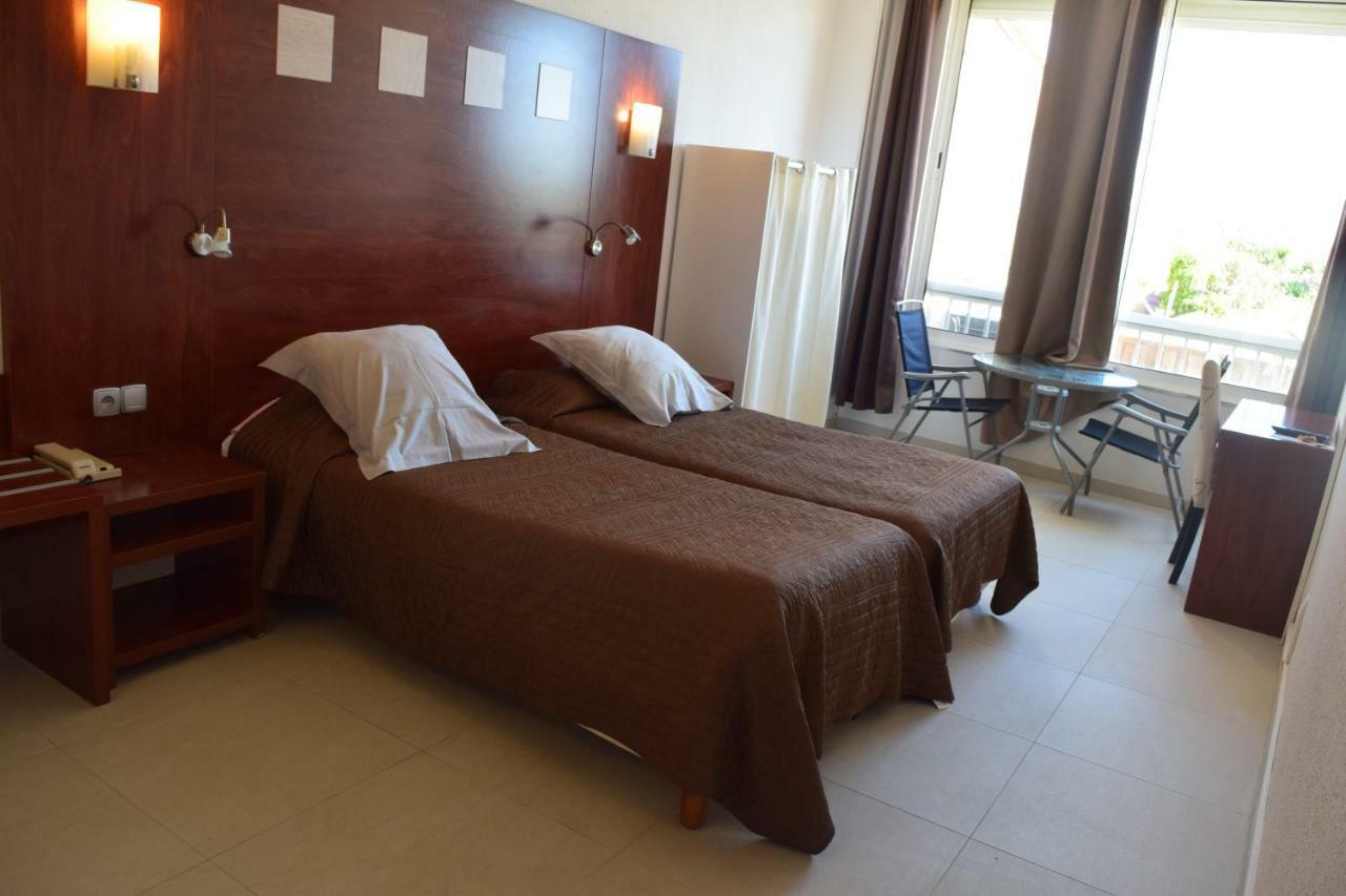 Hotel Les Dunes Marseillan  Buitenkant foto